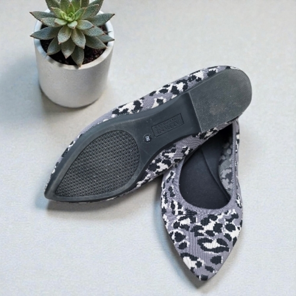 Alfani Step N Flex Leopard Flats Black White Gray Animal Print Pointy Toe Sz 8 - Picture 4 of 5
